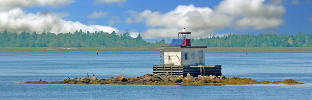 WoodsHarbourLighthousepic.jpg
